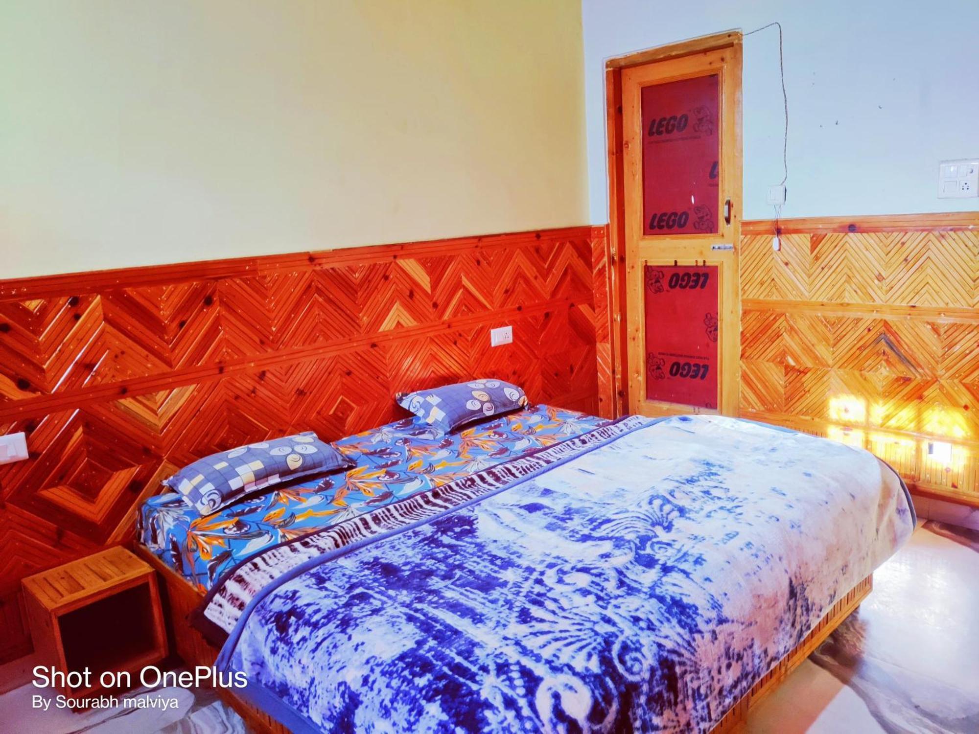 Chalo Chhalal Hotel & Cafe Kasol Ngoại thất bức ảnh